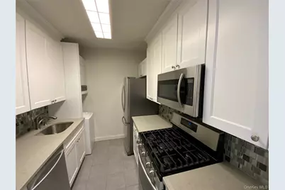 26910 Grand Central Parkway #8Y, Floral Park, NY 11005 - Photo 9