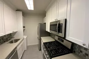 269-10 Grand Central Pkwy, Floral Park, NY 11005 - Photo 9