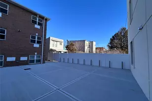 60-14 Menahan St, Ridgewood, NY 11385 - Photo 23