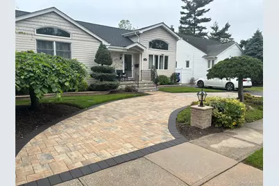 1550 Cleveland Avenue, East Meadow, NY 11554 - Photo 1