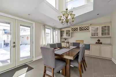 1550 Cleveland Avenue, East Meadow, NY 11554 - Photo 7