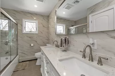 1550 Cleveland Avenue, East Meadow, NY 11554 - Photo 13