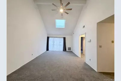 42 Greenmeadow Drive, Babylon, NY 11702 - Photo 5