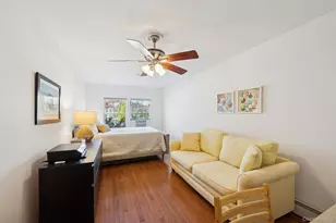 7 Huckleberry Ln, Hampton Bays, NY 11946 - Photo 9