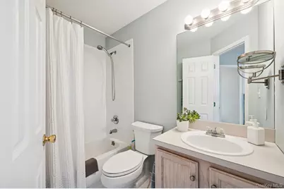 7 Huckleberry Lane, Hampton Bays, NY 11946 - Photo 11