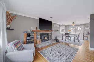 38 Groveland Park Blvd, Sound Beach, NY 11789 - Photo 5