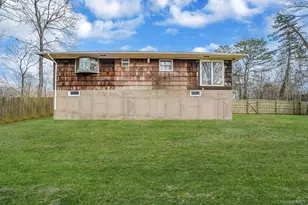 38 Groveland Park Blvd, Sound Beach, NY 11789 - Photo 29