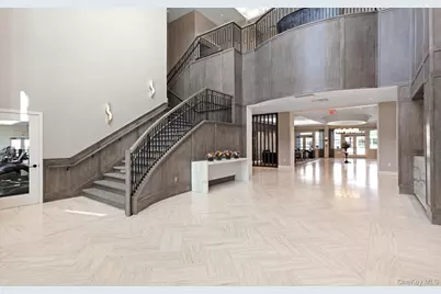 25102 Aspenwood Drive, Plainview, NY 11803 - Photo 29