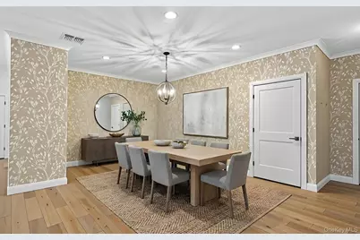 25102 Aspenwood Drive, Plainview, NY 11803 - Photo 7