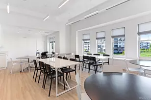 25102 Aspenwood Dr, Plainview, NY 11803 - Photo 35