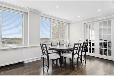 100 Hilton Avenue #901, Garden City, NY 11530 - Photo 17