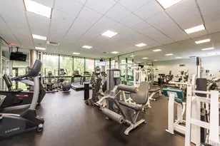 100 Hilton Ave, Garden City, NY 11530 - Photo 37