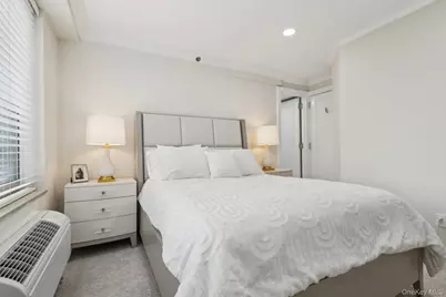 100 Hilton Avenue #901, Garden City, NY 11530 - Photo 25