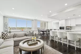 100 Hilton Ave, Garden City, NY 11530 - Photo 7