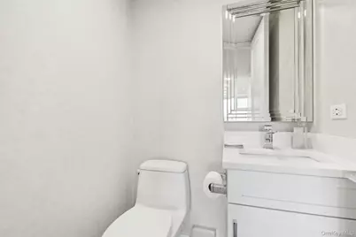 100 Hilton Avenue #901, Garden City, NY 11530 - Photo 31