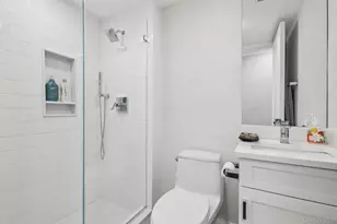 100 Hilton Ave, Garden City, NY 11530 - Photo 27