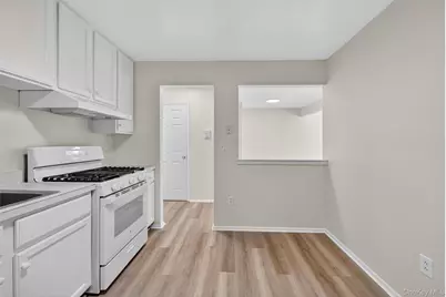 10-12 Chestnut Street #B108, Suffern, NY 10901 - Photo 5