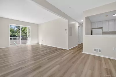 10-12 Chestnut Street #B108, Suffern, NY 10901 - Photo 9