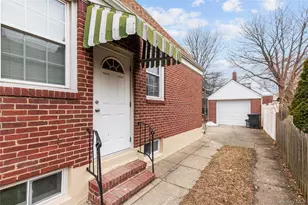 82-51 257th, Glen Oaks, NY 11004 - Photo 11