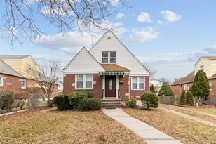 82-51 257th, Glen Oaks, NY 11004 - Photo 9