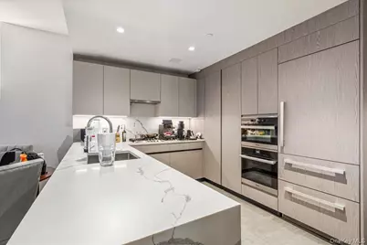 133-36 37th Avenue #5E, Flushing, NY 11354 - Photo 9