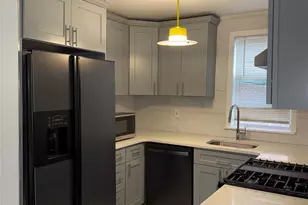 1145 Astor Ave, Bronx, NY 10469 - Photo 13