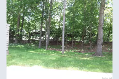 180 Heritage #E, Somers, NY 10589 - Photo 9