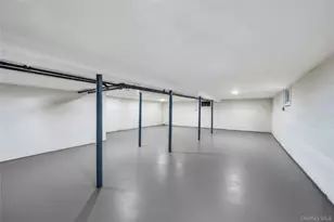 100-19 160th Ave, Howard Beach, NY 11414 - Photo 33