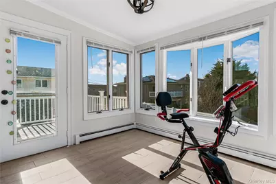 107 Beverly Road, Massapequa, NY 11758 - Photo 15