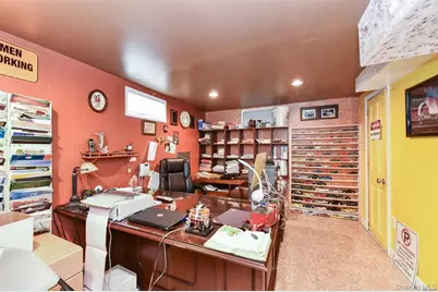 382 Pennsylvania Avenue, Mineola, NY 11501 - Photo 15