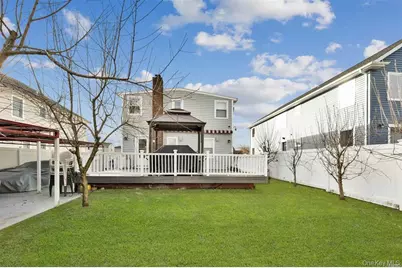 382 Pennsylvania Avenue, Mineola, NY 11501 - Photo 19