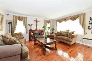 382 Pennsylvania Ave, Mineola, NY 11501 - Photo 5