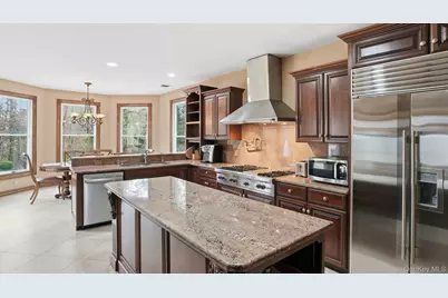 131 Malloy Drive, East Quogue, NY 11942 - Photo 5