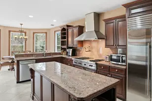 131 Malloy Dr, East Quogue, NY 11942 - Photo 5