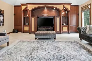 131 Malloy Dr, East Quogue, NY 11942 - Photo 9