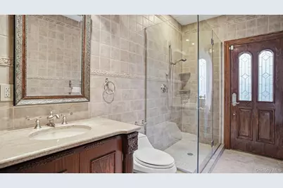 131 Malloy Drive, East Quogue, NY 11942 - Photo 19