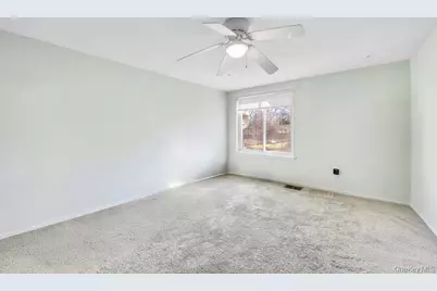 172 Skyline Drive, Coram, NY 11727 - Photo 19