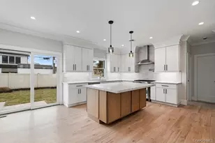 35 Main Pkwy, Plainview, NY 11803 - Photo 21