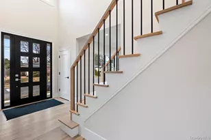 35 Main Pkwy, Plainview, NY 11803 - Photo 7