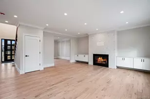 35 Main Pkwy, Plainview, NY 11803 - Photo 11