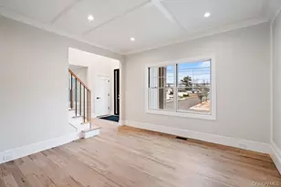 35 Main Pkwy, Plainview, NY 11803 - Photo 13