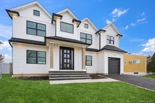 35 Main Pkwy, Plainview, NY 11803 - Photo 3