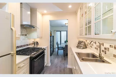 327 N Greeley Avenue, Chappaqua, NY 10514 - Photo 11