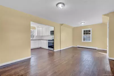 13 Dietz Street, Central Islip, NY 11722 - Photo 9