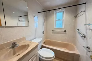 137-02 64th Rd, Flushing, NY 11367 - Photo 11