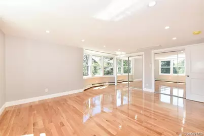 87 Dunlop Road, Huntington, NY 11743 - Photo 17