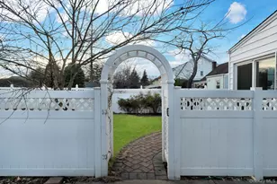 6 Elliott Pl, Freeport, NY 11520 - Photo 19