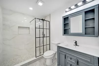 6 Elliott Place, Freeport, NY 11520 - Photo 7