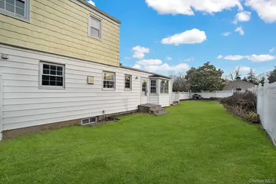 6 Elliott Place, Freeport, NY 11520 - Photo 21