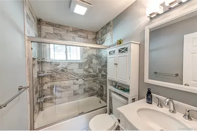 75 Hazard Avenue, Huntington Station, NY 11746 - Photo 19